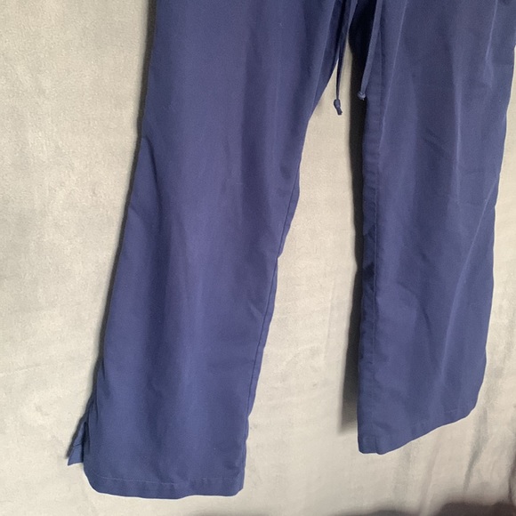 Navy scrub bottoms from Grey’s anatomy - Picture 3 of 4